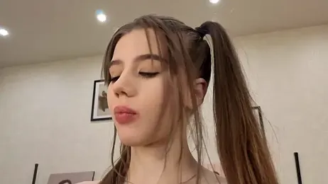 dolly_ll webcam model stream image