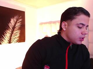 Aiden Owens webcam flirt4free model stream image