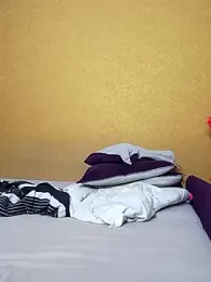 LiluHot webcam model stream image