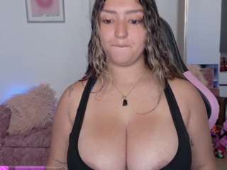 melaanyluckk webcam camsoda model stream image