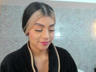 antonella-west webcam model stream image