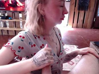 Bobby-MiMi webcam bongacams model stream image