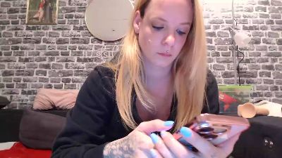 xHotmilf87x webcam cam4 model stream image