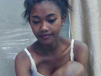 Lovellie webcam model stream image