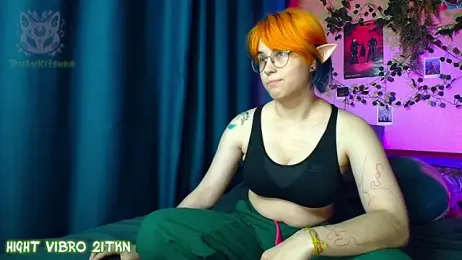 TrickyKitsune webcam stripchat model stream image