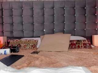 pocahontasfg webcam model stream image