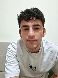 Yasinyasin7 webcam stripchat model stream image