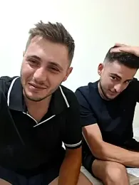 Yasinyasin7 webcam model stream image