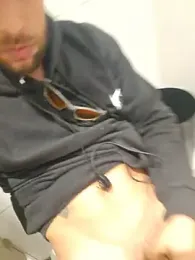 lucweed webcam stripchat model stream image