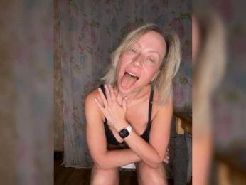 Milfa_hot webcam model stream image