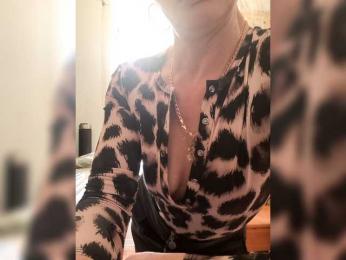 Karina-12 webcam bongacams model stream image