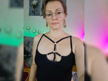 Valkiriyas webcam bongacams model stream image