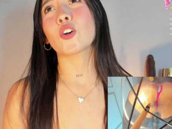 AlannaJoness webcam model stream image
