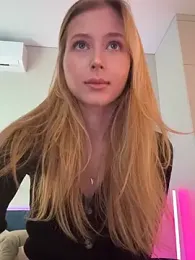 LunaRase webcam model stream image