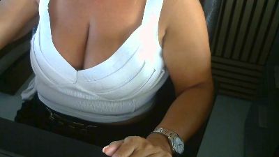 Enia webcam model stream image
