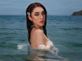 AliceBelov webcam model stream image