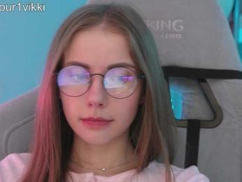 VikkiExtraCheese webcam bongacams model stream image