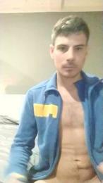 Luzzl webcam model stream image