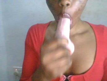Juicyxpussy webcam bongacams model stream image
