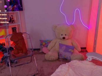 Trixiie webcam model stream image