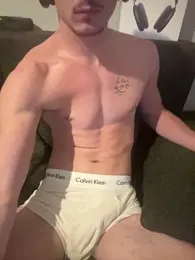 Lucas328706 webcam model stream image