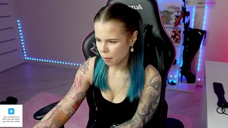 QueenAliceX webcam model stream image