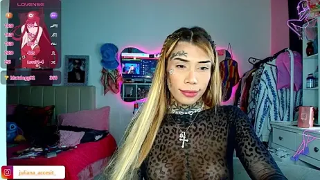 caroline_cossei webcam stripchat model stream image