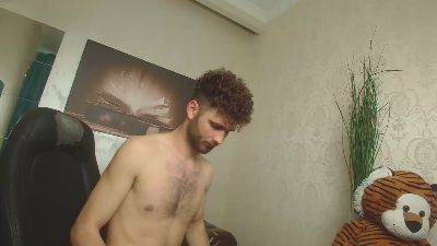 KyloEast webcam model stream image