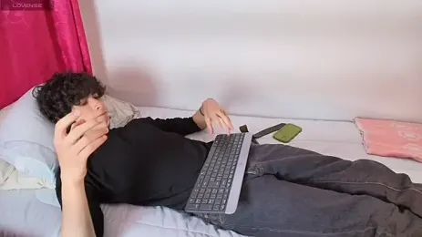 Nude_Boy18 webcam model stream image