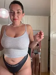 Chloe-ta webcam model stream image