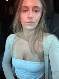 lunagirl13 webcam stripchat model stream image