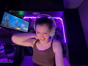 Lilactease webcam model stream image