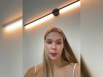 CrystalFairy webcam model stream image