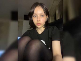 mefidufi webcam bongacams model stream image