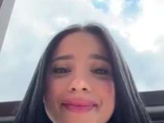 kiraalopez webcam model stream image