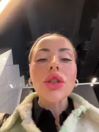 EmaSalis webcam model stream image