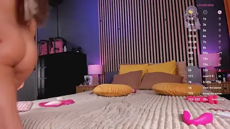 WILD-ANGEL777 webcam model stream image