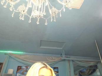adrianna_fox webcam model stream image