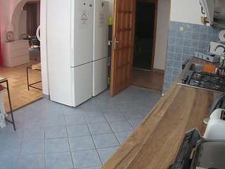 voyeurcam-julmodels-kitchen webcam model stream image