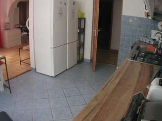 voyeurcam-julmodels-kitchen webcam model stream image