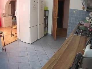 voyeurcam-julmodels-kitchen webcam camsoda model stream image