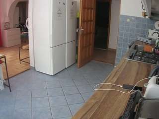 voyeurcam-julmodels-kitchen webcam model stream image