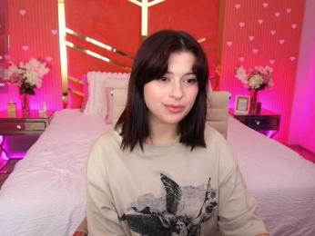 MikiiKiwi webcam model stream image