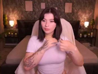 MikiiKiwi webcam bongacams model stream image