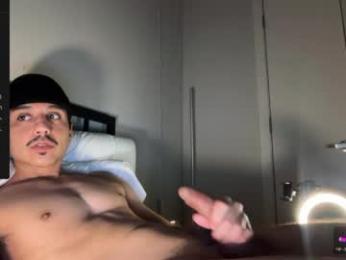 xmomentumx webcam model stream image