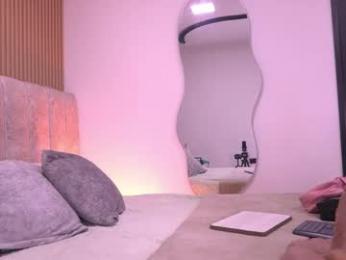 vvioleta_ webcam model stream image