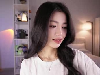 yourlittlesunrise_ webcam model stream image