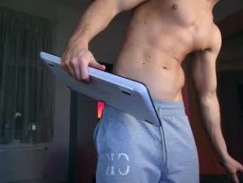 christianlevine_ webcam model stream image