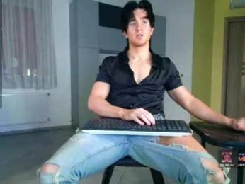christianlevine_ webcam model stream image
