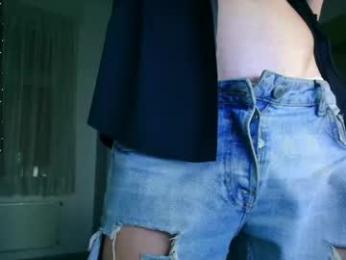 christianlevine_ webcam model stream image